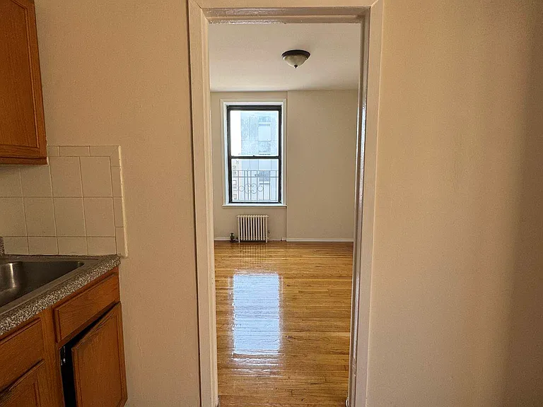 24-35 Steinway St #16 — Photo 5