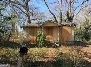 12 Hal St, Newnan, GA 30263