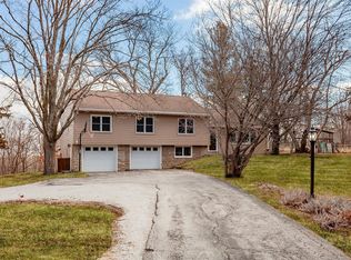 413 W Riverside Rd, Ames, IA 50010