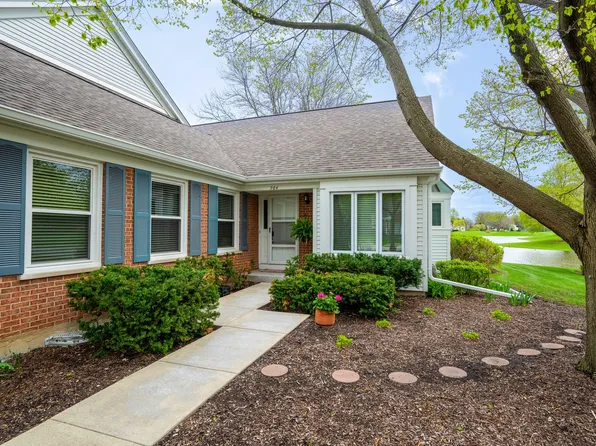 764 Sussex Corner Ln, Prospect Heights, IL 60070