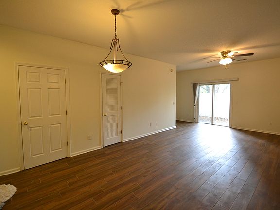 4th image of 4758 Playpen Dr