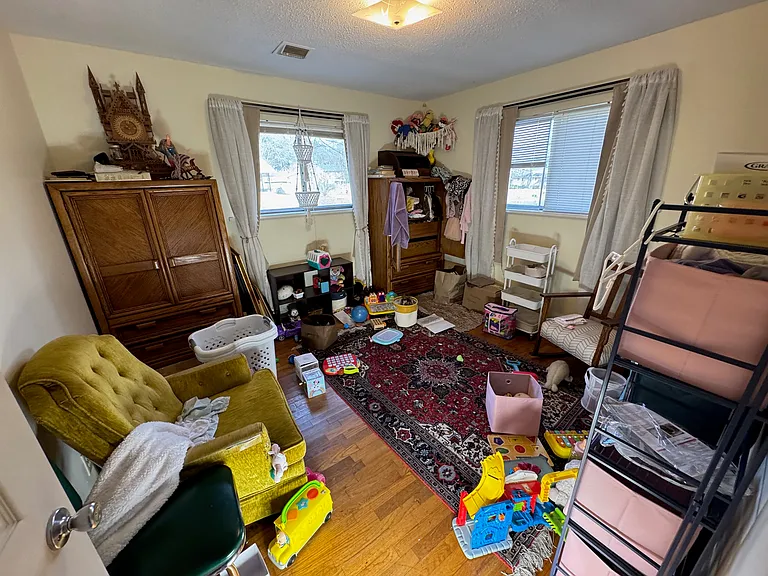 258 James St — Photo 27