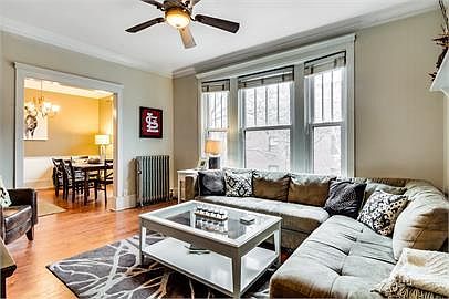 2nd image of 3172 N Pine Grove Ave #2