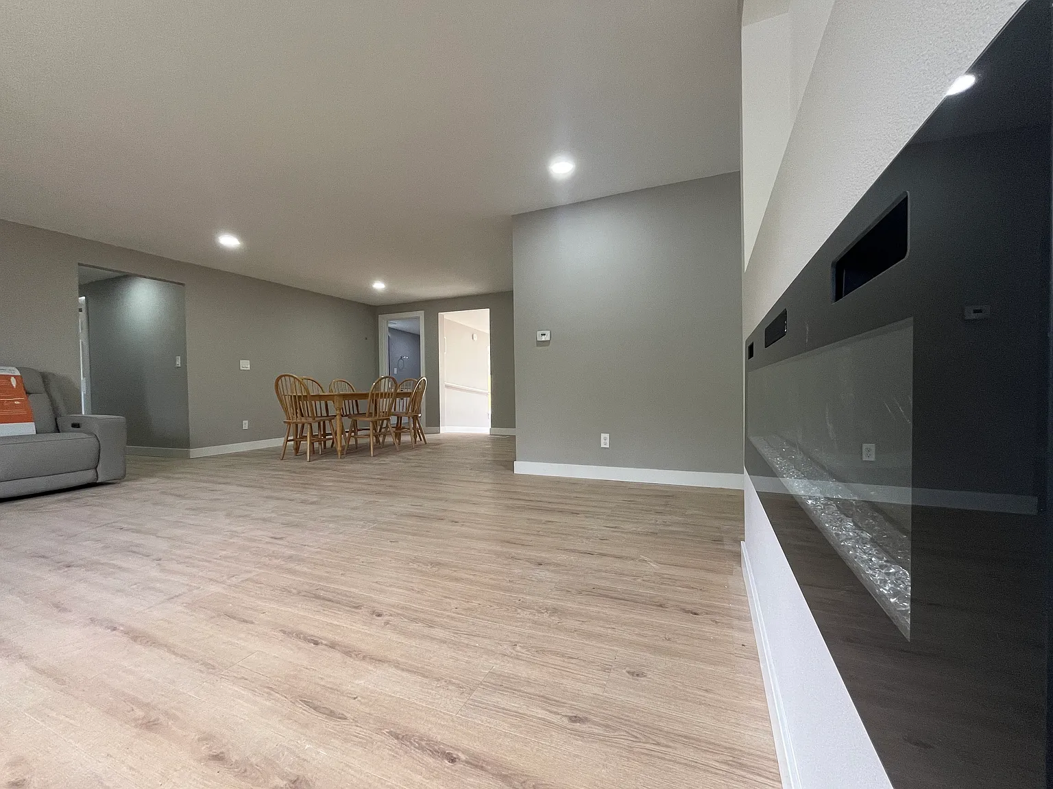 6 bed, 2288 sqft, $7,000 — Photo 3