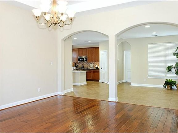 5th image of 71 Panterra Way