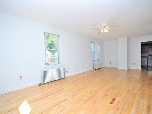 4th image of 590 Central St