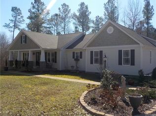 13561 Smacks Dr, Amelia Court House, VA 23002
