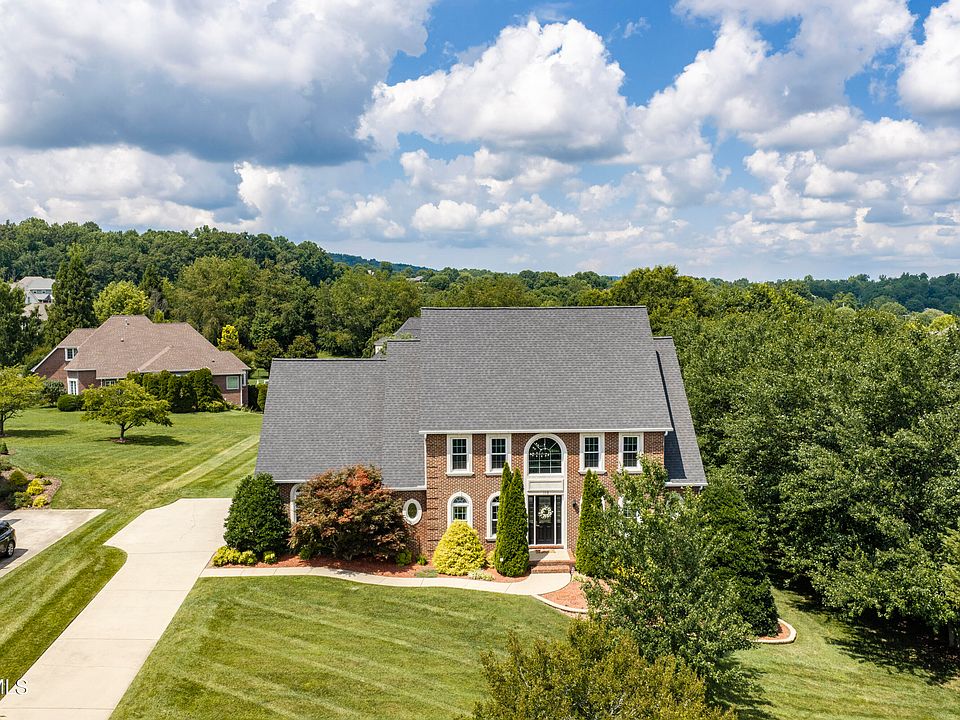 1st image of 108 Strawberry Field Dr