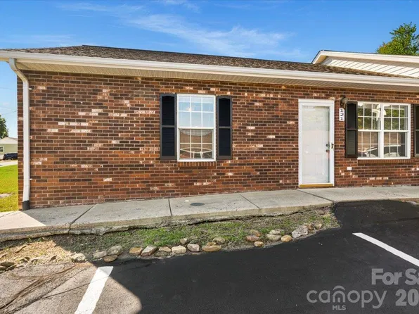 121 24th St NW, Hickory, NC 28601
