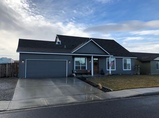 5618 Three Rivers Dr, Pasco, WA 99301