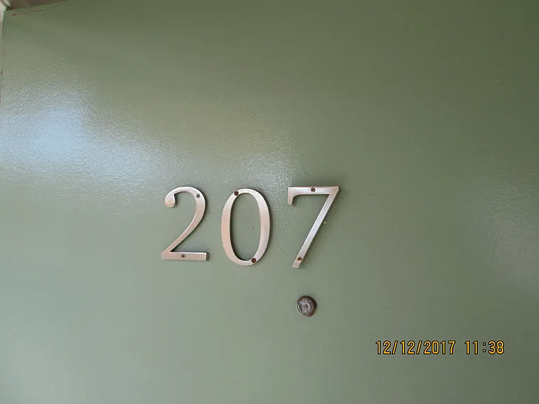 Lido Apartments - 3339 S Canfield Ave — Photo 12