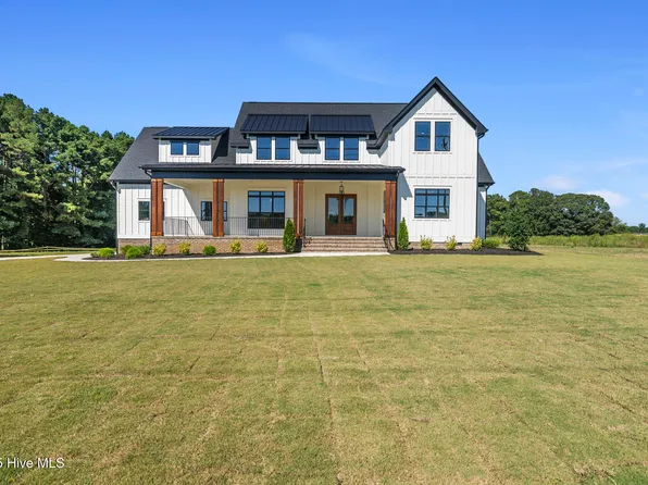 2560 Lassiter Rd, Four Oaks, NC 27524