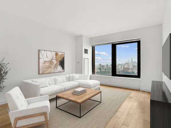 75 Wall St APT 37A, New York, NY 10005