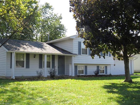 2nd image of 205 Waggaman Cir