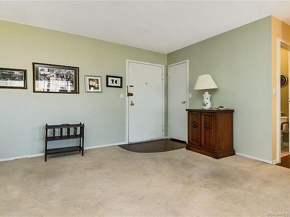 3rd image of 1 Strawberry Hill Ct #1F