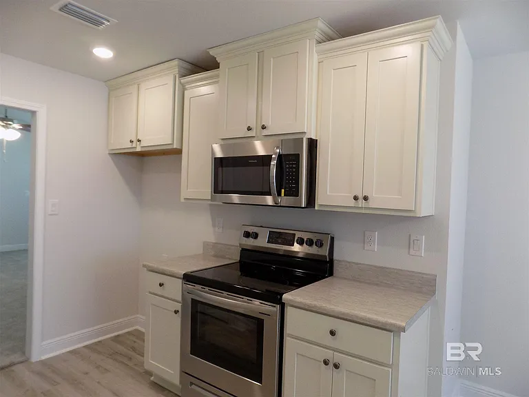 8843 Allay Ln — Photo 6