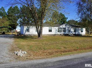 3 Southland Dr, Metropolis, IL 62960