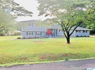 1820 Bethany Ln NW, Huntsville, AL 35806
