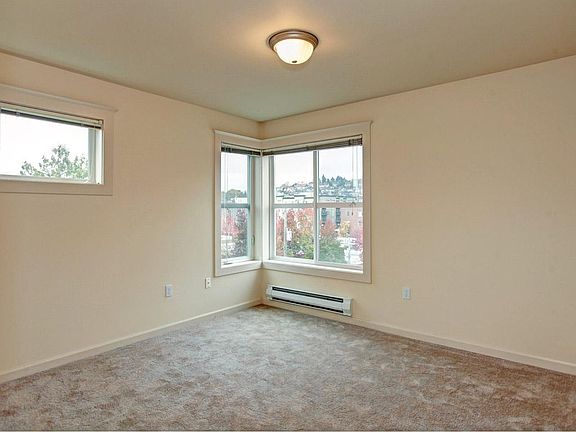 4th image of 326 Queen Anne Ave N APT 501