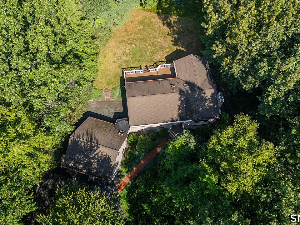 1st image of 6 Hilltop Drive