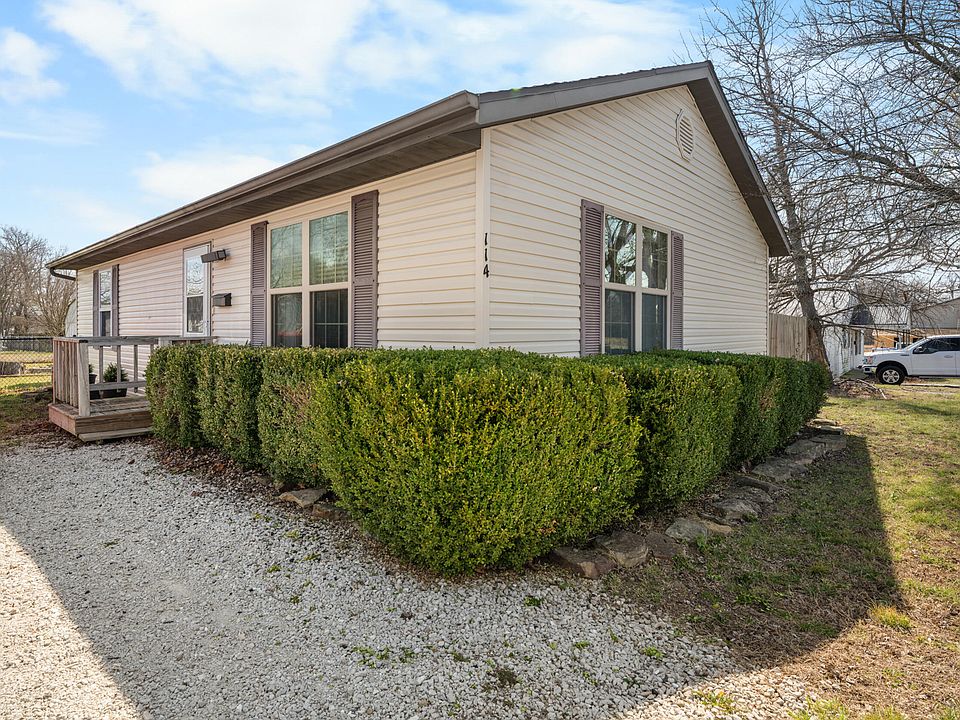 1st image of 114 N Elgin Avenue