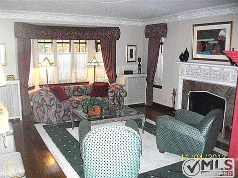 Elegant Living Room