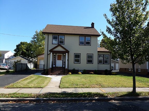 3rd image of 862 Sanford Ave #864