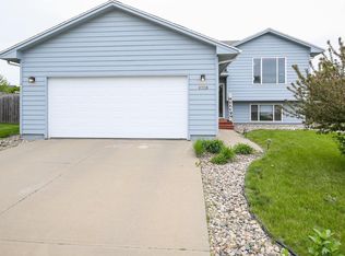 6708 W 61st St, Sioux Falls, SD 57106