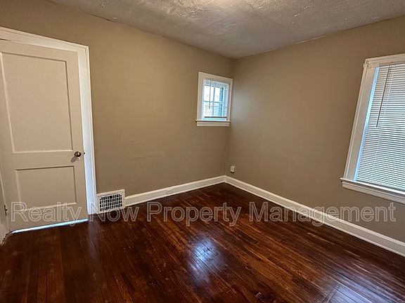 2nd image of 3346 Desota Ave APT 1