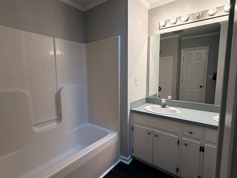 3921 Sterling Pointe Dr #LL5 — Photo 8