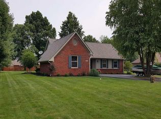 9702 Fall View Dr, Fishers, IN 46037