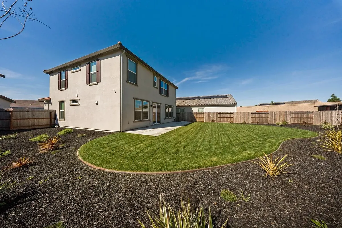Building Photo - 1946 Carmel Ranch Cir