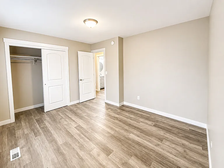 373 Lakewood Dr — Photo 11