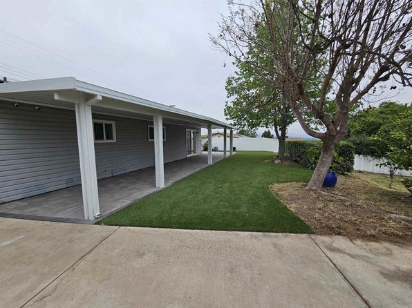 8513 Organdy Ln, Santee, CA 92071