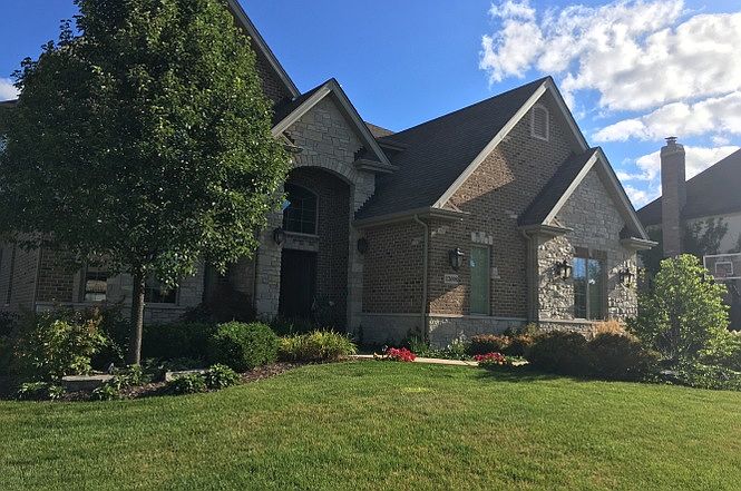 1st image of 12698 Waterford Dr