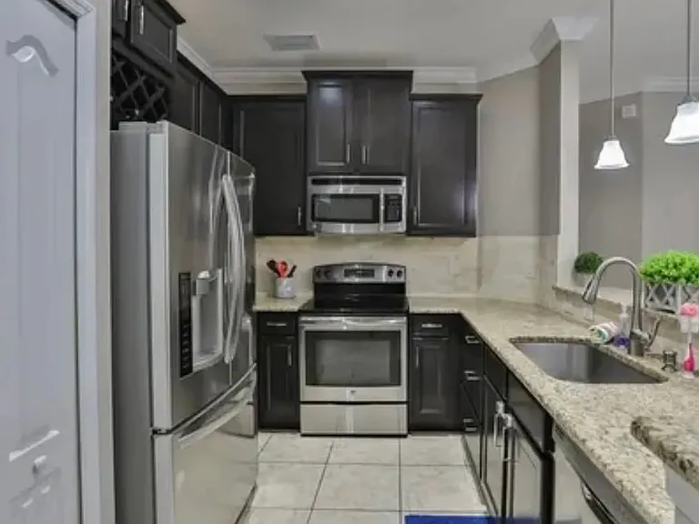 10452 Whittington Ct — Photo 8