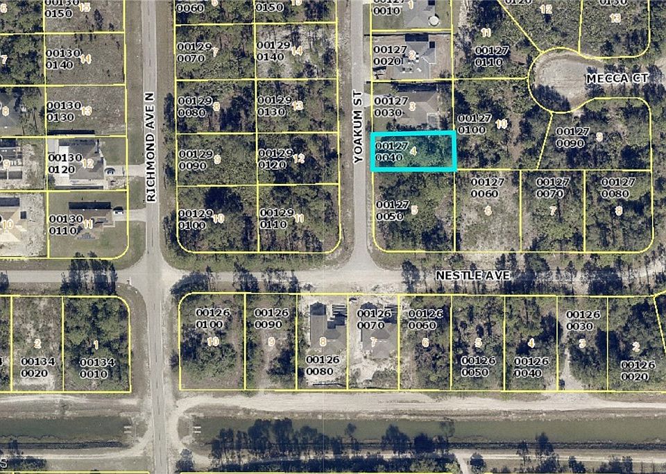 2nd image of 1816 Yoakum St