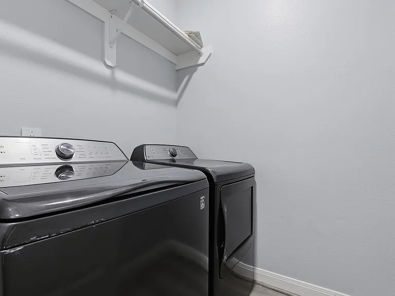 15914 Tug Ct — Photo 14