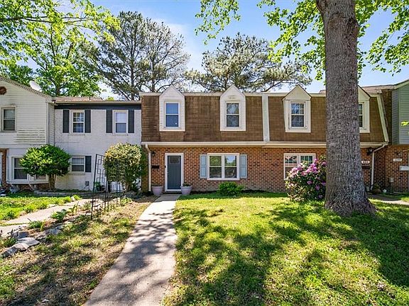3rd image of 2255 Sedgewick Dr