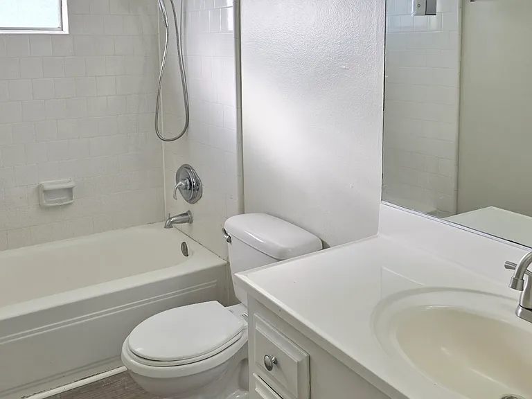 Lampson Park Homes — Photo 18