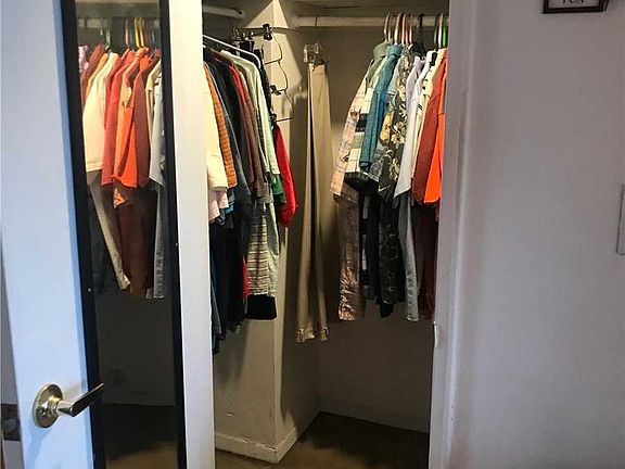 5th image of 100 Lincoln Ave APT 23C