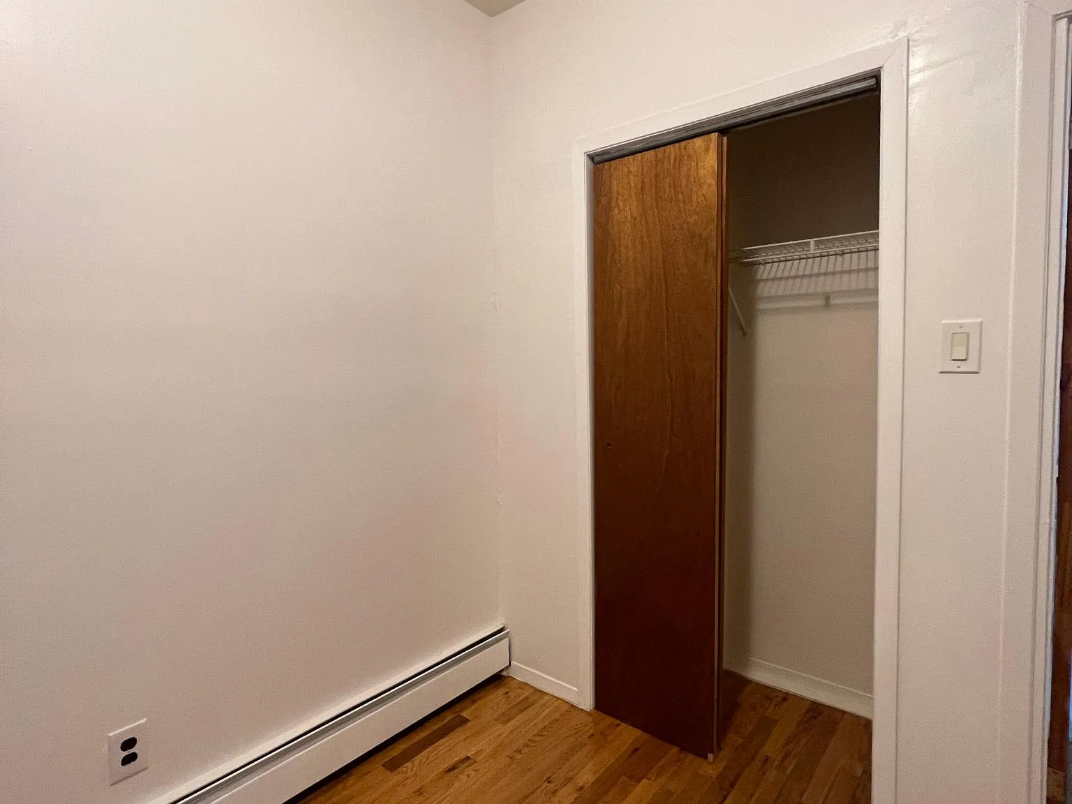 2 bed, 800 sqft, $2,100 — Photo 3