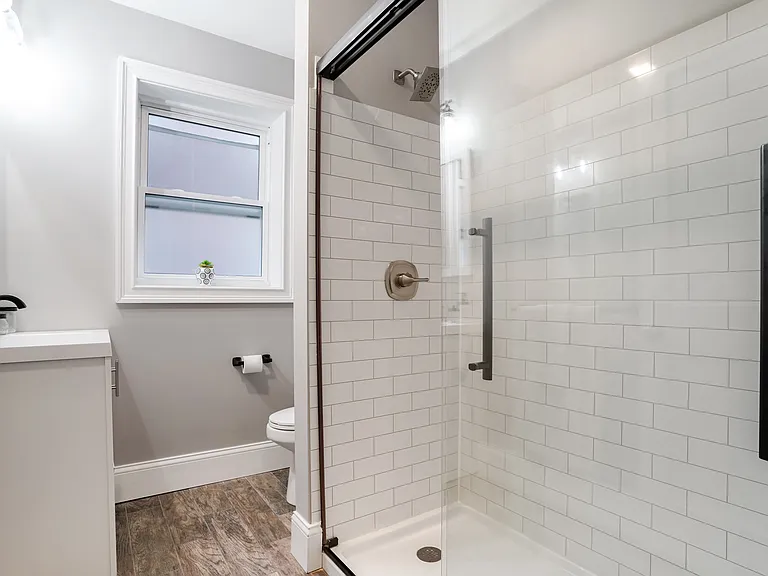 179 Babcock St — Photo 6