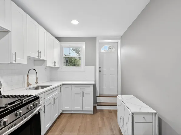 71 East 22nd Street image 9 of 25