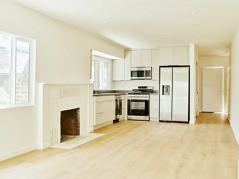 3743 Locke Ave — Photo 6