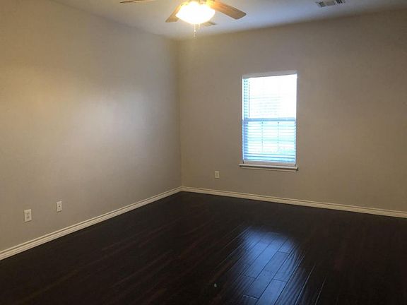 5th image of 9404 Shylana Ave