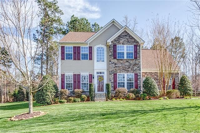 1st image of 258 Squirrel Ln