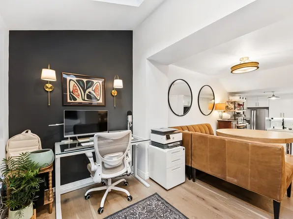 217 Bloomfield Street image 13 of 25