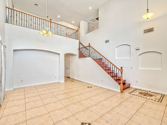 5th image of 1539 Laguna Palms Ave