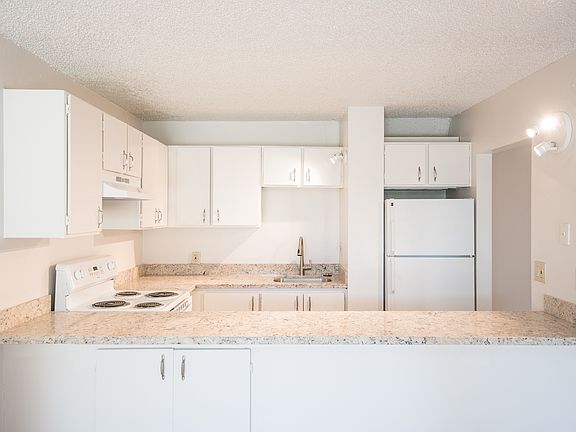 2nd image of 325 Rowland Blvd #1B-1Ba